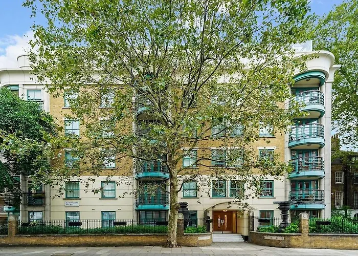 Spacious 1 Bedroom Apt Near Marble Arch